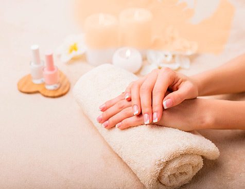 Cuidados com as unhas na manicure